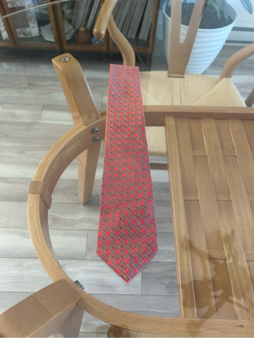 Vintage Salvatore Ferragamo 100% Silk Red Patterned Tie - Italy